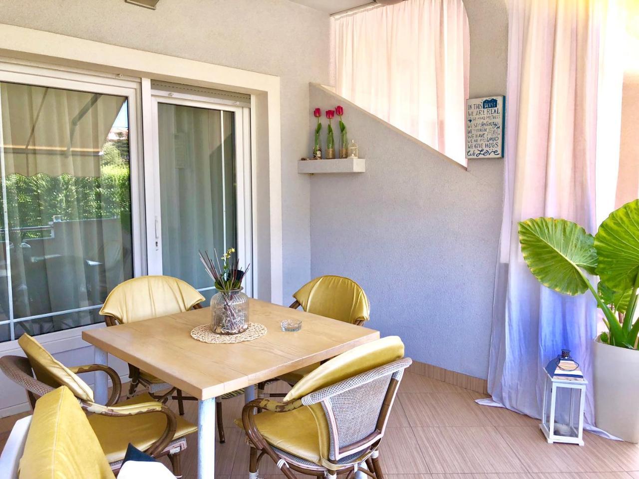 Apartment Natasa Palit Eksteriør billede